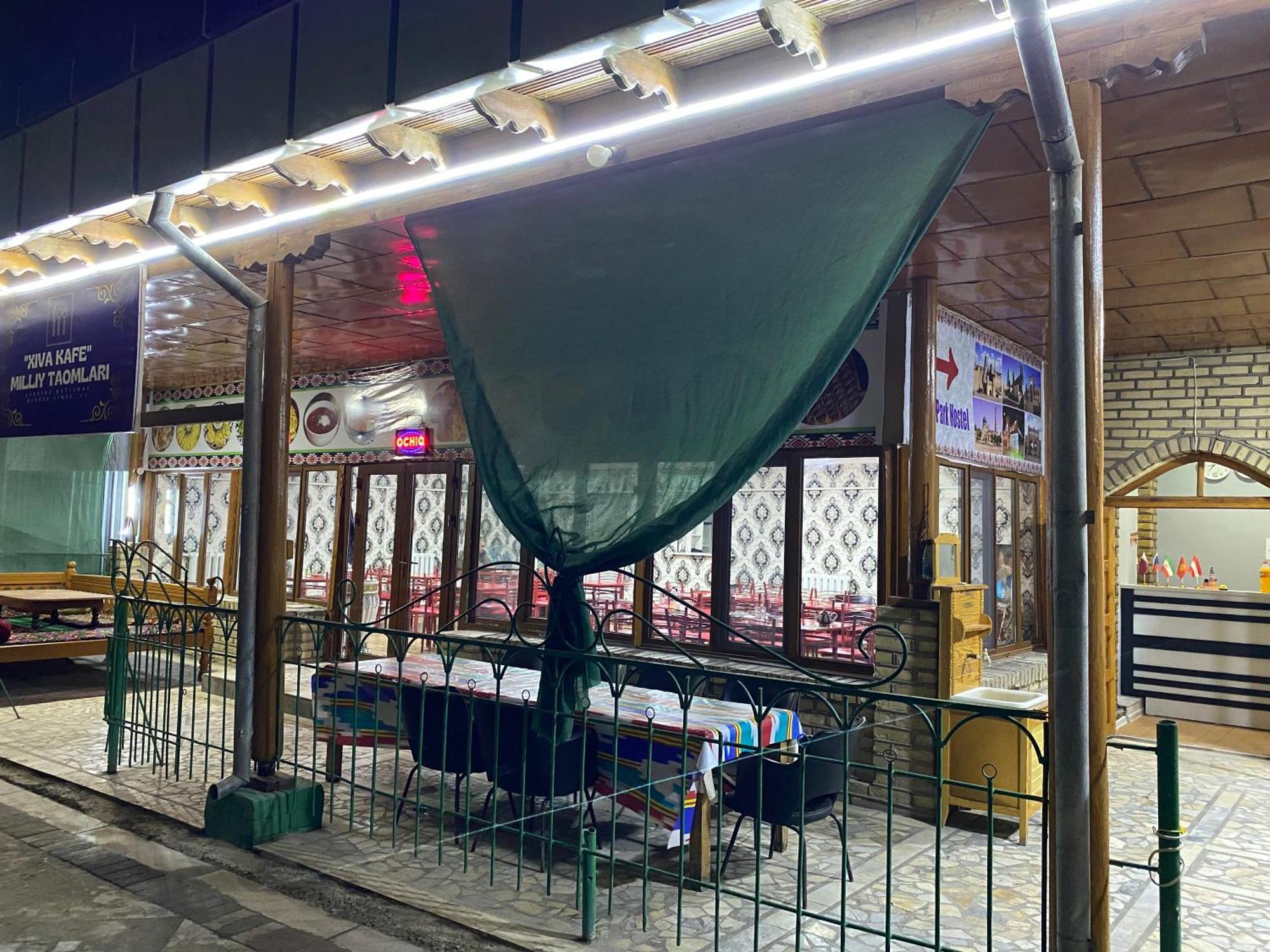 Central Park Hostel Χίβα Εξωτερικό φωτογραφία