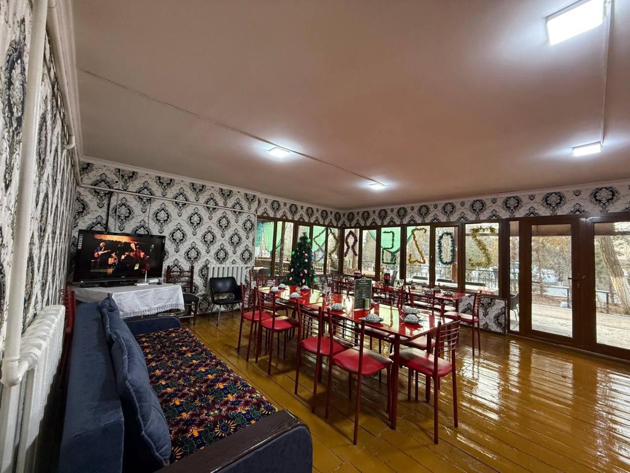 Central Park Hostel Χίβα Εξωτερικό φωτογραφία