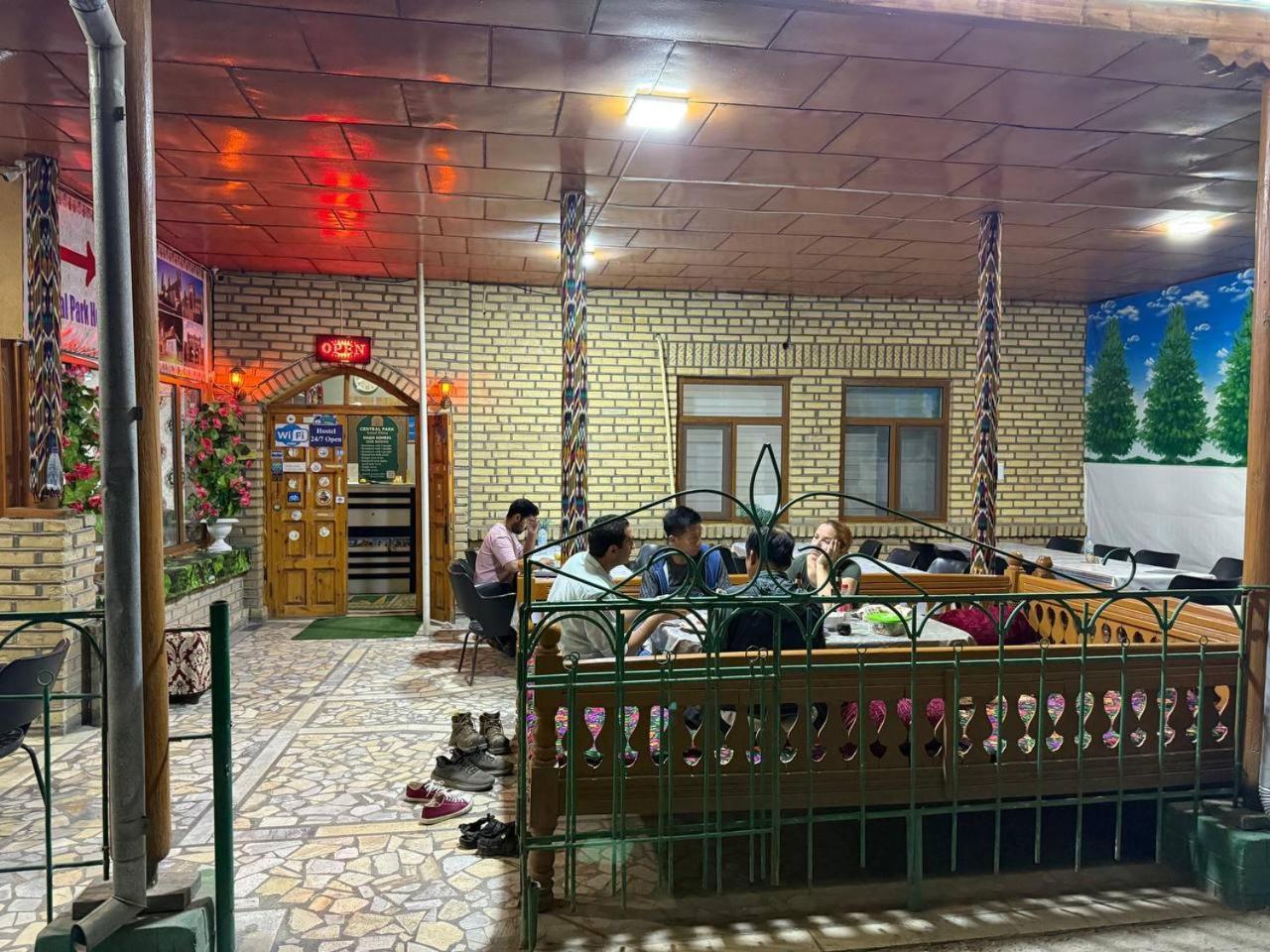 Central Park Hostel Χίβα Εξωτερικό φωτογραφία